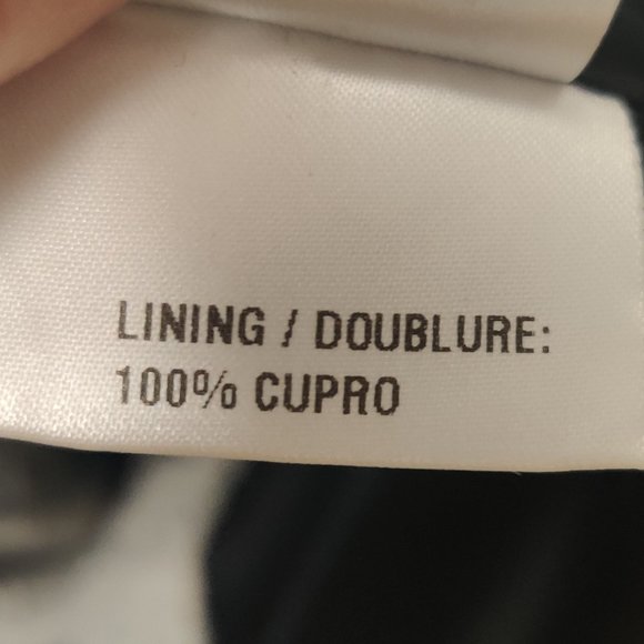 Carolina Herrera Size 12 - Picture 7 of 7